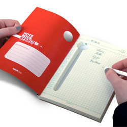 Notizbuch mit Stift