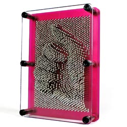 Pin Art Roze Pin art in de kleur roze, het leukste spijkerbed dat er bestaat