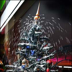 Sneeuwende kerstboom 1,70 meter sneeuwende kerstboom