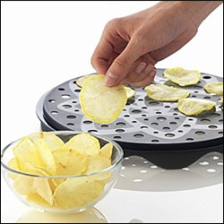 Stelle mit dem Mastrad Chips Maker leckere Chips in deiner Mikrowelle her.