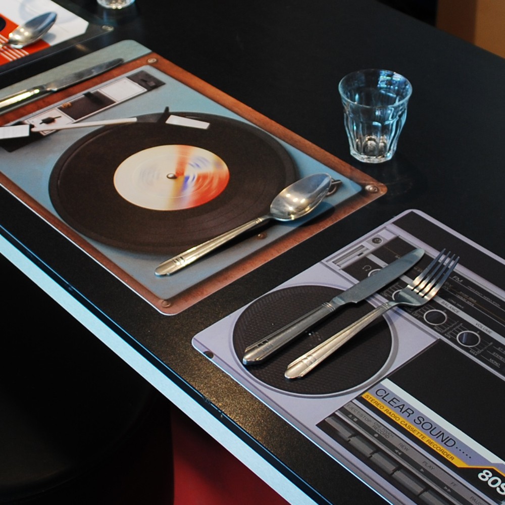 Retro Placemats 4st voor € 7,95 Megagadgets