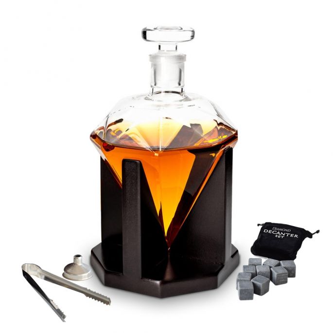 Whiskey Karaf Diamant - 850ml - Houten Voet - Luchtdichte Afsluiting - Incl. Ijstang, Trechter, Fluwelen Zakje met 9 Whisky Stenen - Diamant Whiskey Decanter