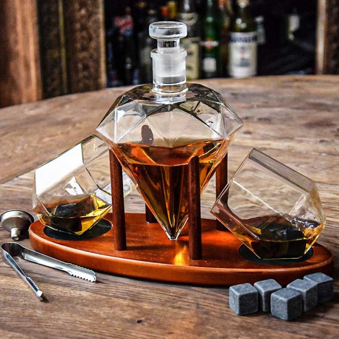 spel onderbreken Huichelaar Diamant Whiskey Decanter voor € 55,95 | MegaGadgets