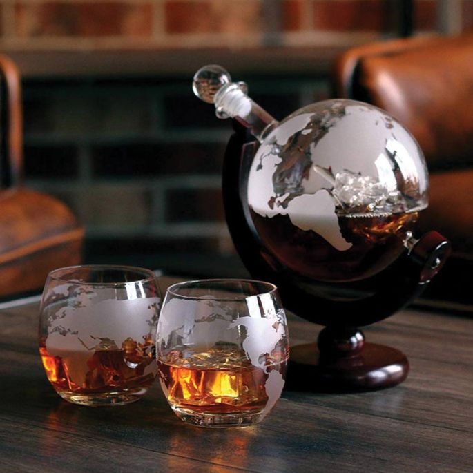Globe Whiskey Decanter - Standaard Versie - 0.9L - Incl. 2 Whiskey Glazen, Whiskey Stones en Luxe Kist - Whiskey Karaf