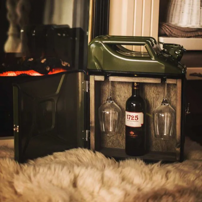 Jerrycan Bar - Groen - Incl. 2 Wijnglazen - Handgemaakt in Nederland - Minibar - Wijnbar