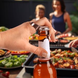 Metalen ring met flessenopener