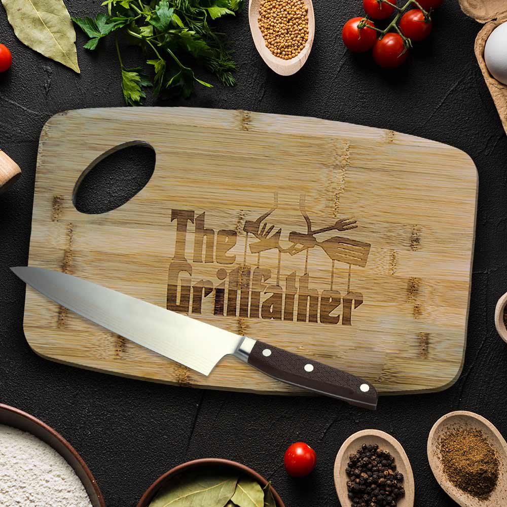 The Grillfather Snijplank Bamboe Ingebrand Logo 38x25 cm Bamboe Snijplank Godfather Cutting Board