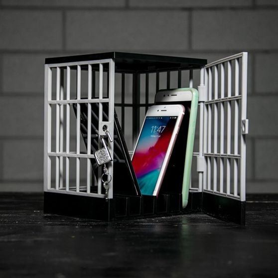 Smartphones Jail | MegaGadgets