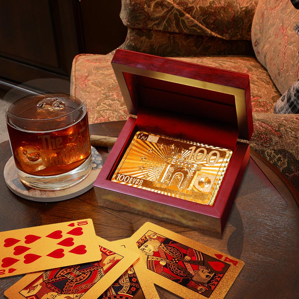 Gouden Luxe Speelkaarten - Incl. Houten Bewaardoos - Complete Set Waterproof met 54 Kaarten - Gold P