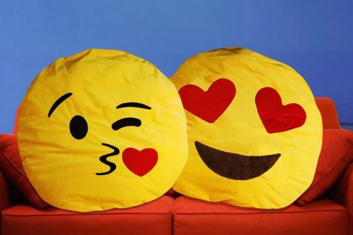 Emoji XXL kussens bij MegaGadgets! Emoji XXL kussens bij MegaGadgets!