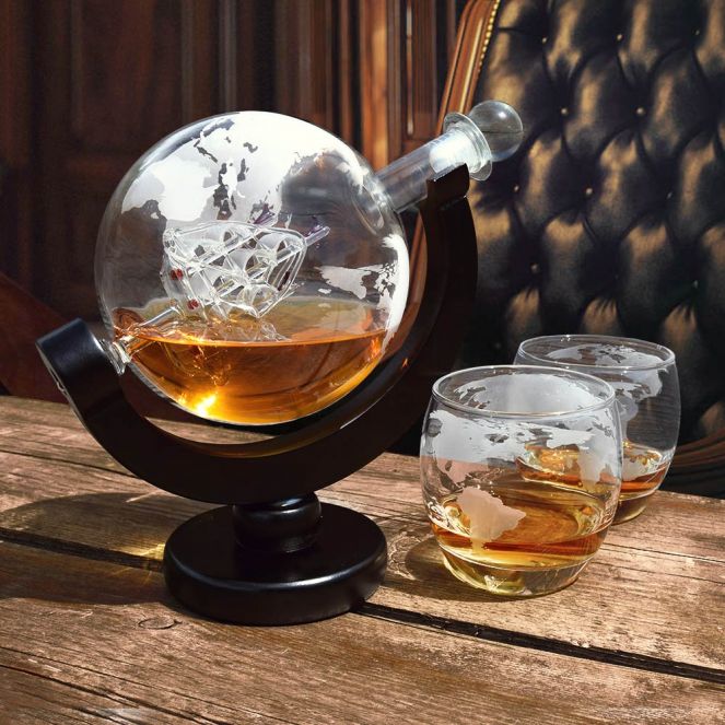 Globe Decanter Deluxe