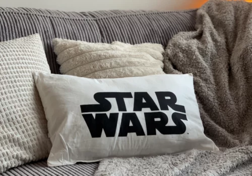 Verrijk je interieur met het iconische Decoration Kussen Star Wars Verrijk je interieur met het iconische Decoration Kussen Star Wars