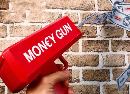 Laat het geld vliegen met de Money Gun!