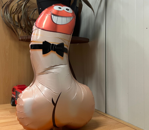 Een onvergetelijk vrijgezellenfeest met de XL Ballon Penis! Een onvergetelijk vrijgezellenfeest met de XL Ballon Penis!